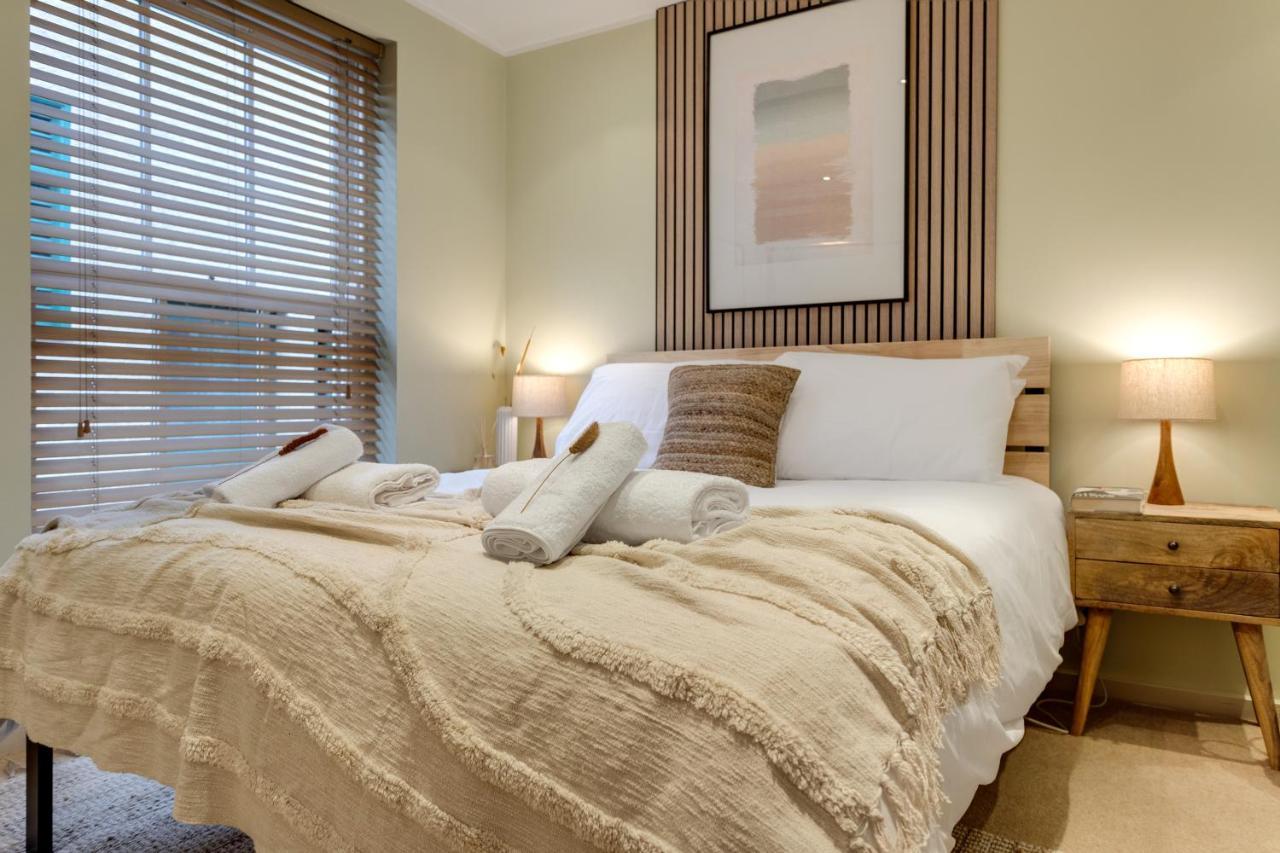 The Rafters - 2 Bedroom Apartment - Central Location - Vibrant Atmosphere 캔터베리 외부 사진
